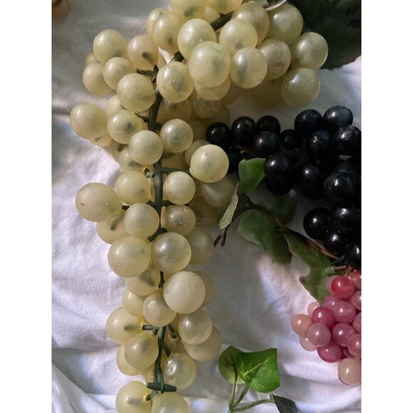 Artificial Grapevine Clusters With Leaves - Mixed Colors & Sizes - Home Decor Cr - Picture 15 of 16